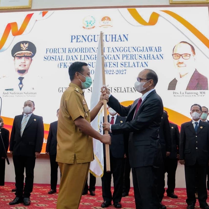 Kukuhkan FK-TSLP Sulsel, Andi Sudirman: Membangun Kepentingan Masyarakat Melibatkan Perusahaan Tentu Hal yang Diharapkan